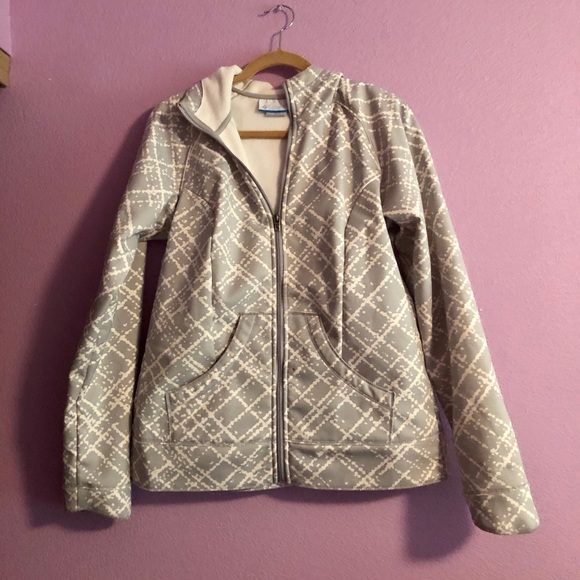 Grey patterned Columbia shell jacket - Picture 1 of 4